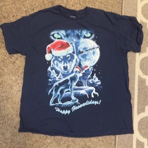 Christmas Wolf Tee / Happy Howlidays
